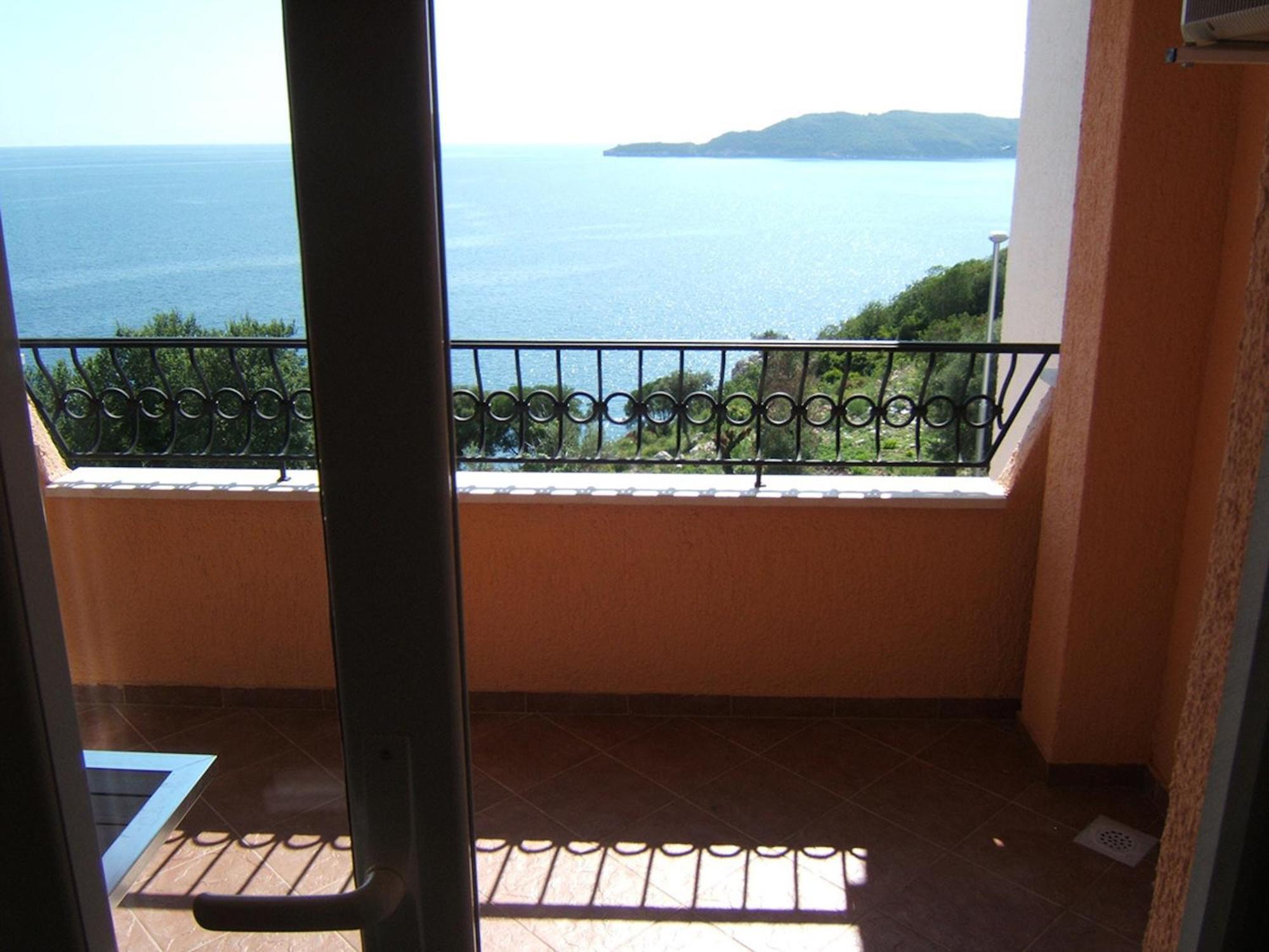 Villa Sara Guesthouse Свети-Стефан Номер фото