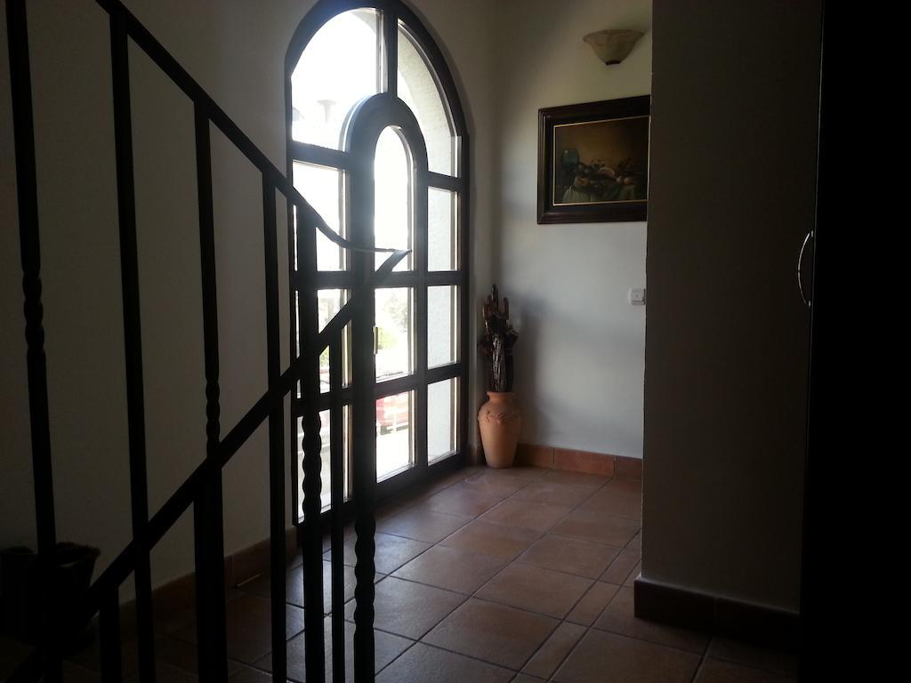 Villa Sara Guesthouse Свети-Стефан Экстерьер фото